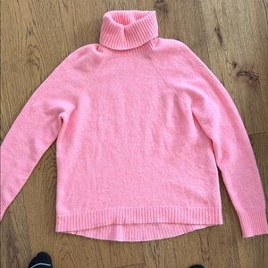 J CREW turtle neck sweater PINK